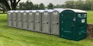 Best Standard Portable Toilet Rental  in Atlanta, TX
